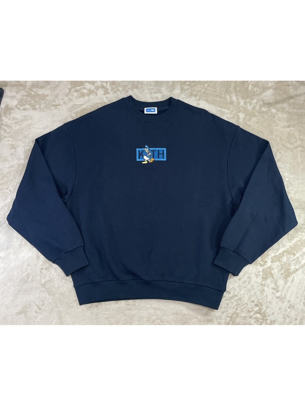 KITH × DISNEY Donald Duck Navy Crewneck Sweatshirt KHM033128 Mens M - BRAND NEW!